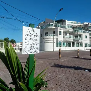 Elizabetta 3, Pe Na Areia Arraial do Cabo